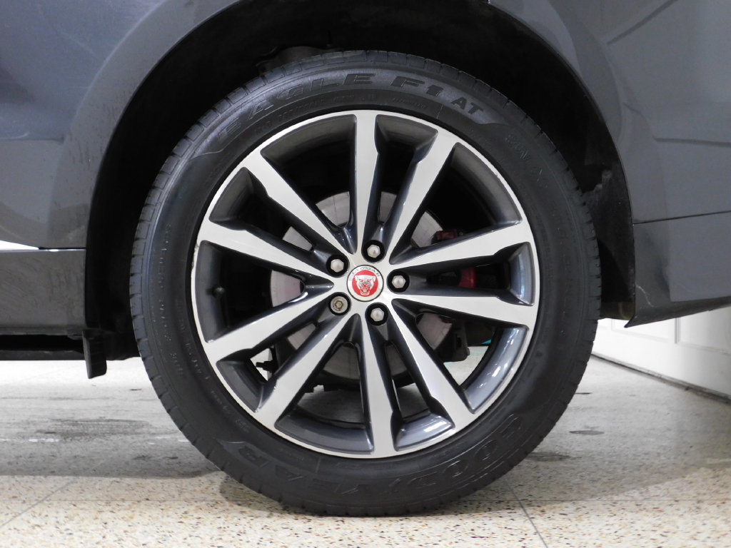 Used 2023 Jaguar F-PACE R-Dynamic S AWD/4WD image 72