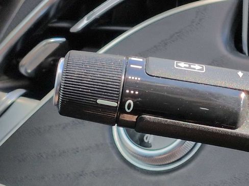 Used 2024 Mercedes-Benz E 350 4MATIC Sedan image 26