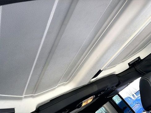 Used 2017 Jeep Wrangler Unlimited Freedom Edition image 27