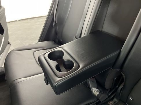 Used 2024 Kia Sportage EX image 41