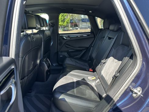 Used 2017 Porsche Macan AWD/4WD image 25