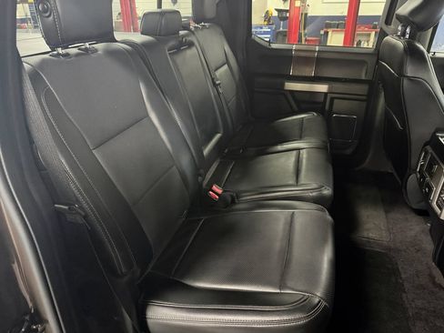Used 2017 Ford F150 Lariat w/ Equipment Group 502A Luxury AWD/4WD image 21