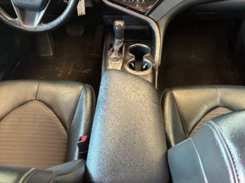 Used 2024 Toyota Camry SE FWD image 20
