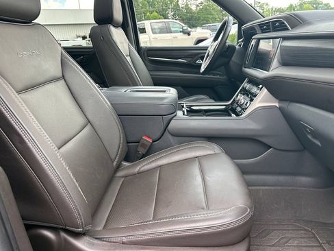 Used 2023 GMC Yukon Denali RWD image 14