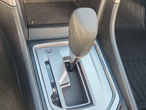 Used 2023 Subaru Forester Premium image 15