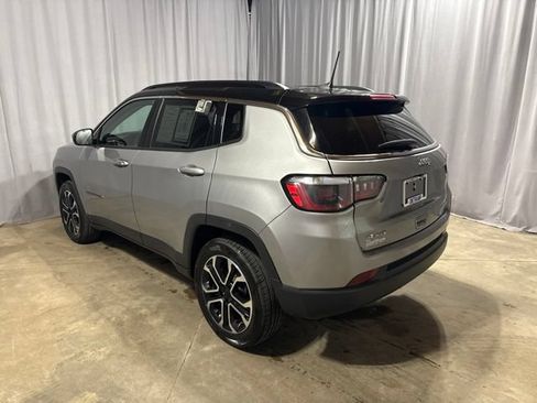 Used 2022 Jeep Compass Limited AWD/4WD image 32