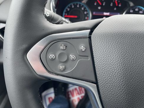 Used 2023 Chevrolet Traverse LT image 19