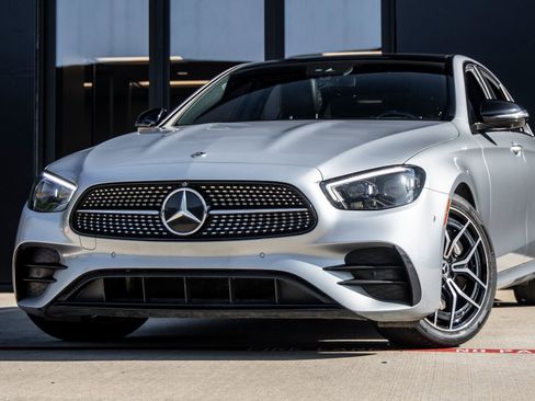 Used 2023 Mercedes-Benz E 350 Sedan image 3