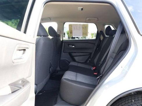 Certified 2025 Nissan Rogue SV image 20