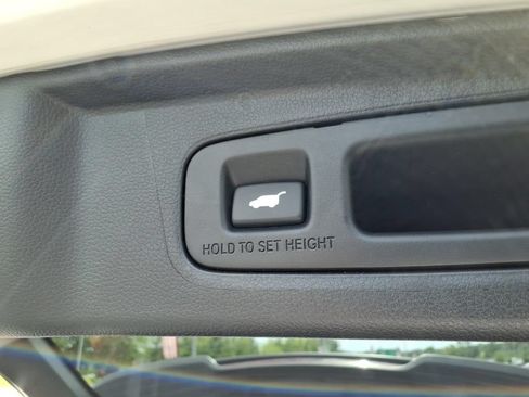 Used 2025 Honda CR-V EX-L image 26