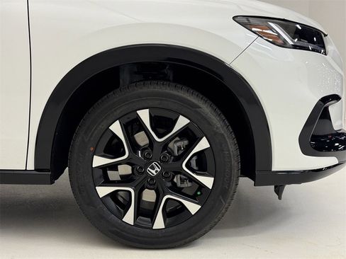 New 2026 Honda HR-V EX-L image 7