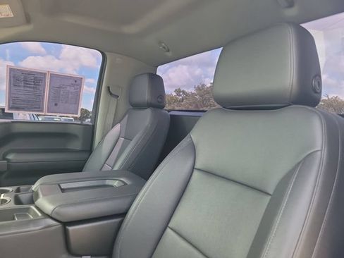 Used 2023 GMC Sierra 3500 Pro AWD/4WD image 9
