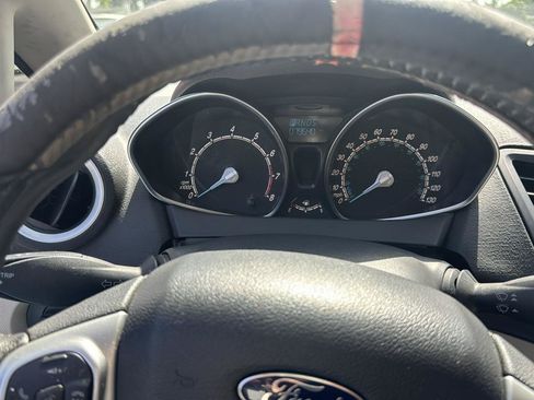 Used 2015 Ford Fiesta SE FWD image 9