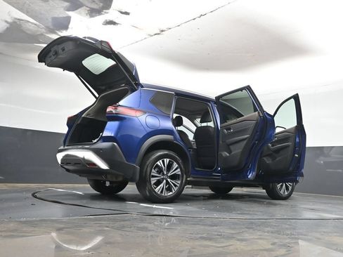 Used 2023 Nissan Rogue SV w/ SV Premium B Package FWD image 30