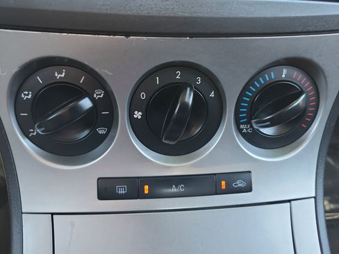 Used 2010 MAZDA MAZDA3 s Sport image 25