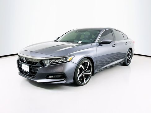 Used 2018 Honda Accord Sport image 3