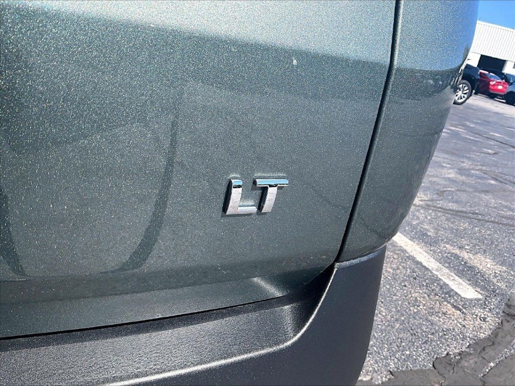 Used 2023 Chevrolet Traverse LT AWD/4WD image 29