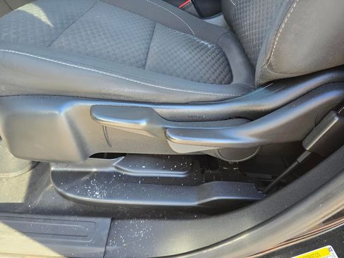 Used 2019 GMC Acadia SLE w/ LPO, Cargo Package image 16