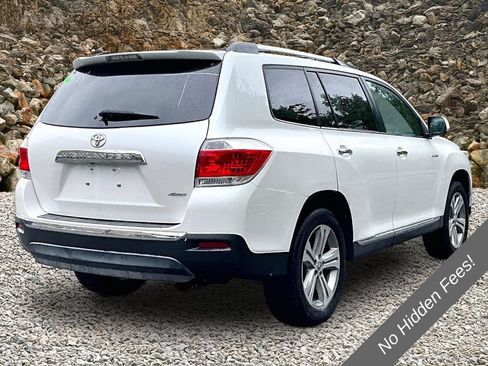Used 2012 Toyota Highlander Limited w/ Tow Pkg AWD/4WD image 2