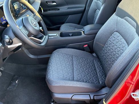 New 2026 Nissan Kicks SV image 18