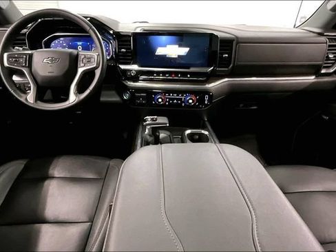 Used 2024 Chevrolet Silverado 1500 RST AWD/4WD image 19