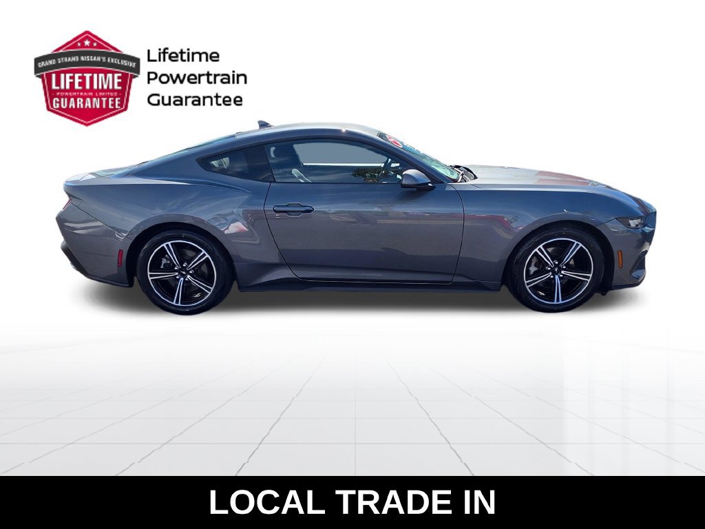 Used 2025 Ford Mustang Coupe RWD image 7