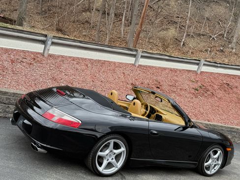 Used 2002 Porsche 911 Carrera image 10