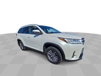Used 2019 Toyota Highlander XLE