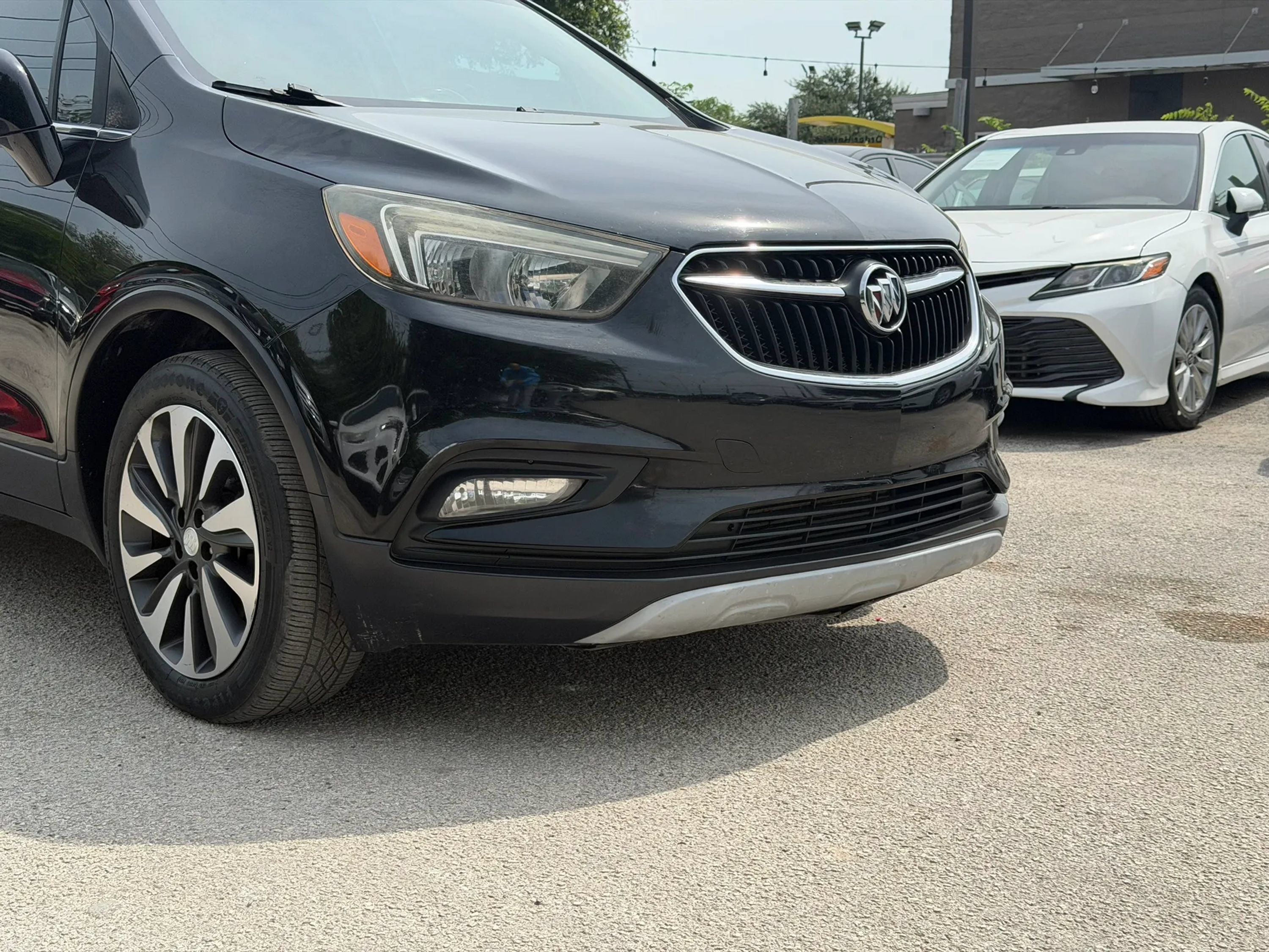 Used 2017 Buick Encore Preferred FWD image 3