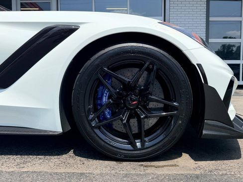 Used 2019 Chevrolet Corvette ZR1 w/ ZTK Track Performance Package RWD image 20