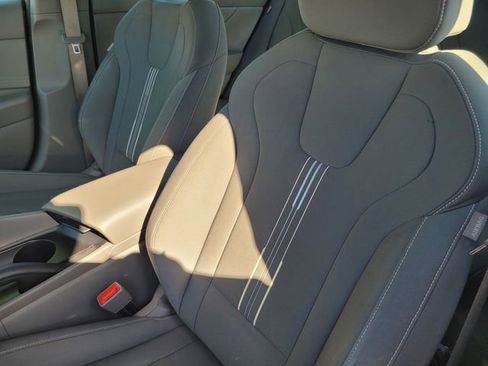 Used 2024 Hyundai Elantra SEL FWD image 13