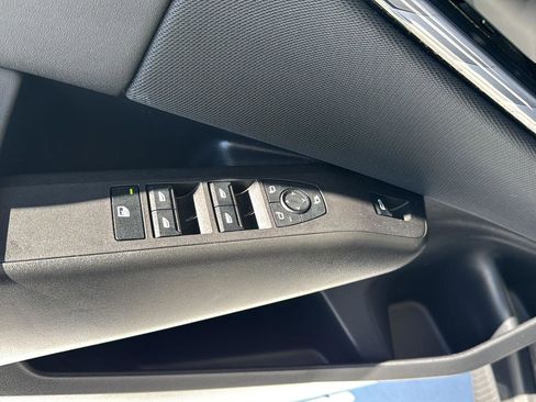 Certified 2025 BMW X3 xDrive30i w/ Premium Package image 29