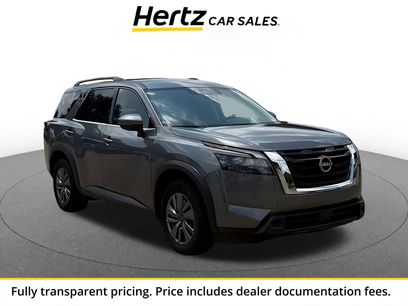 Used 2025 Nissan Pathfinder SV