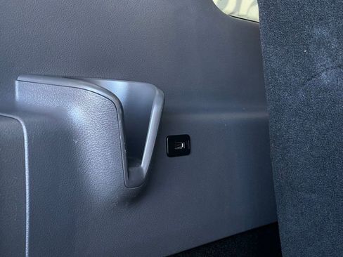 Used 2023 Ford Transit 350 XLT image 27