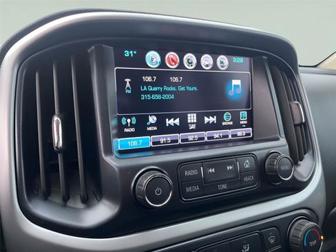 Used 2018 Chevrolet Colorado LT image 17