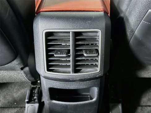 Certified 2025 Kia Sportage SX FWD image 27