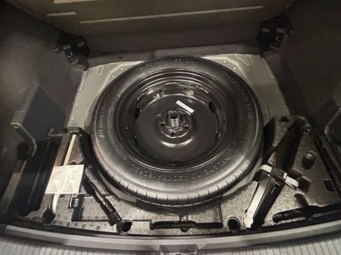 Used 2019 Volkswagen Tiguan S AWD/4WD image 24