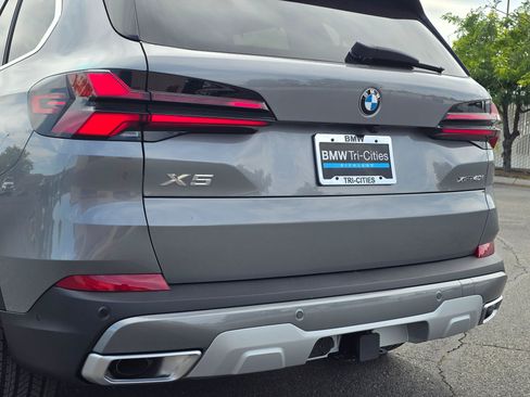 New 2026 BMW X5 xDrive40i AWD/4WD image 8