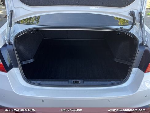 Used 2018 Subaru Legacy 3.6R Limited AWD/4WD image 29