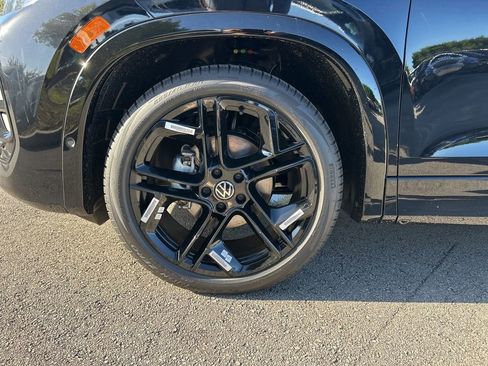 New 2026 Volkswagen Tiguan SE R-Line image 54