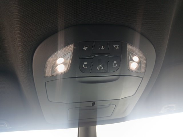 Used 2025 Chrysler Pacifica Select FWD image 34