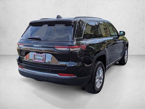 New 2025 Jeep Grand Cherokee Laredo X w/ Luxury Tech Group I image 5