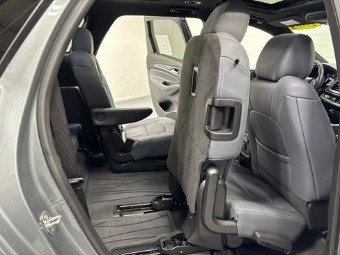 Used 2023 Buick Enclave Essence w/ Experience Buick Package AWD/4WD image 50