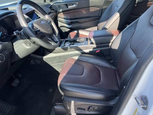 Certified 2020 Ford Edge Titanium w/ Equipment Group 301A AWD/4WD image 21