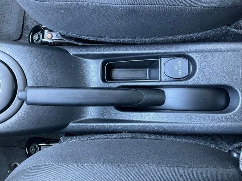 Used 2016 Nissan Versa S image 21