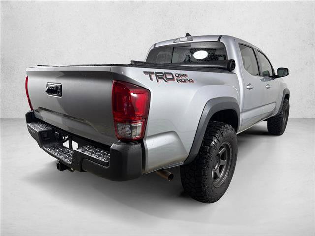 Used 2017 Toyota Tacoma TRD Off-Road w/ Tow Package RWD image 3
