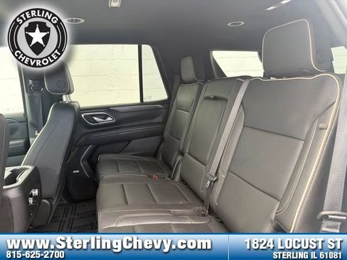 Used 2024 GMC Yukon SLT AWD/4WD image 13
