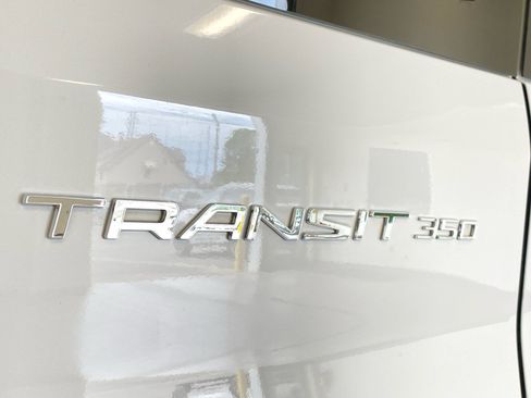 Used 2023 Ford Transit 350 XLT RWD image 7
