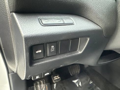 Used 2017 Nissan Altima 2.5 SV FWD image 56