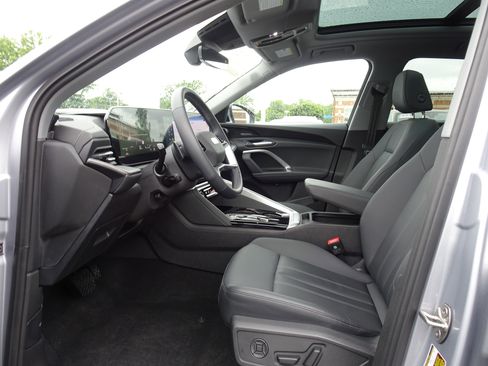 Certified 2025 Audi Q5 Premium Plus AWD/4WD image 8